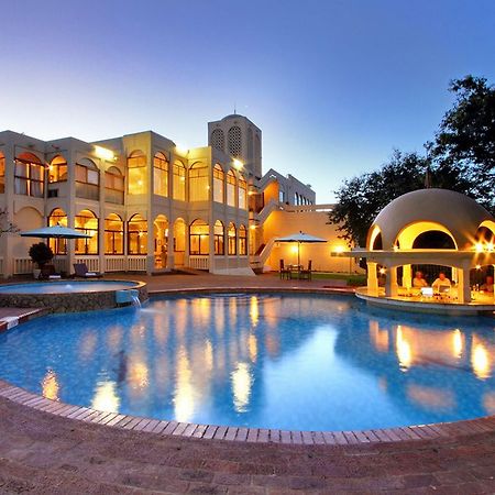 Victoria Falls Rainbow Hotel Экстерьер фото