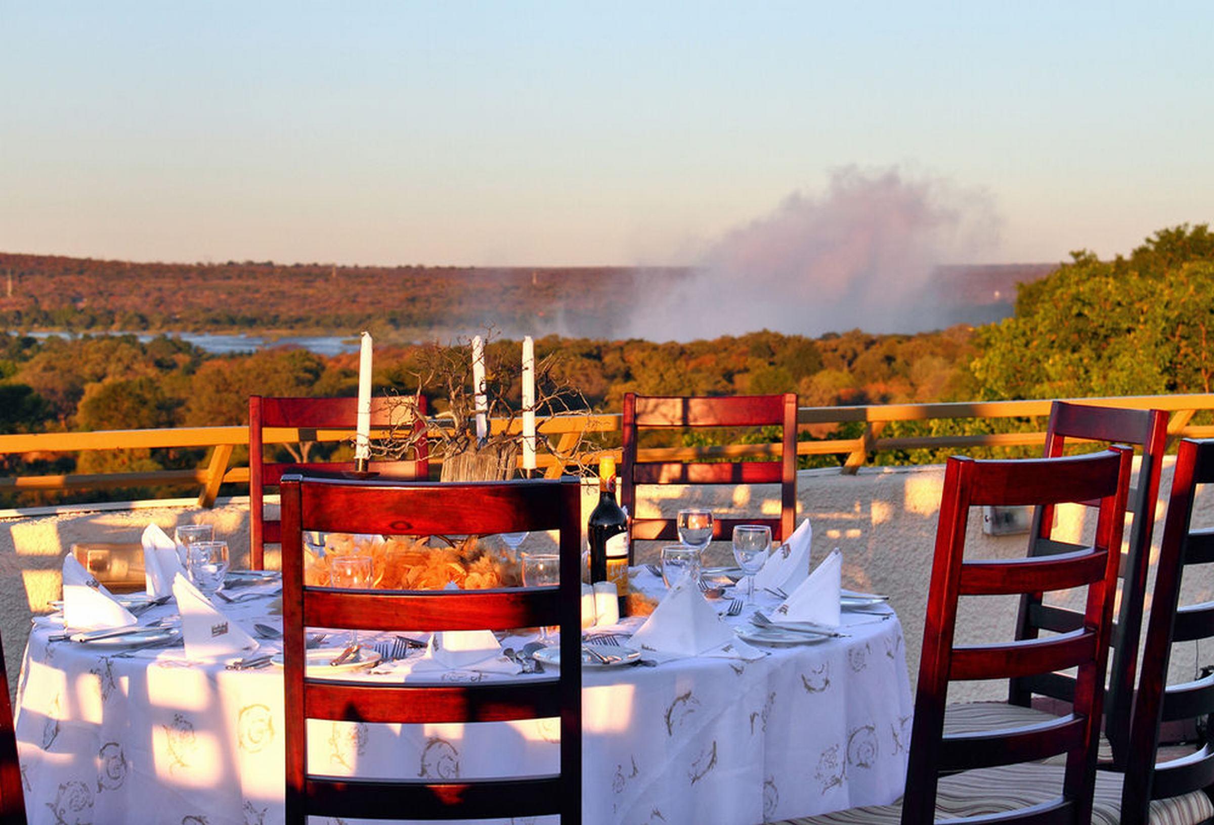 Victoria Falls Rainbow Hotel Экстерьер фото