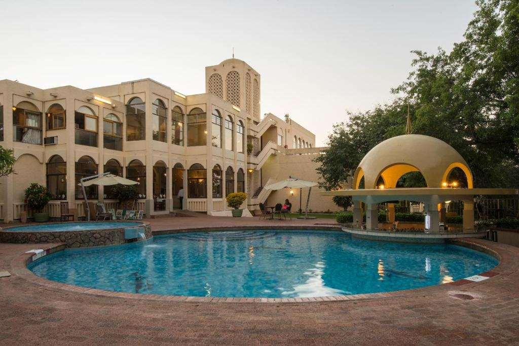 Victoria Falls Rainbow Hotel Экстерьер фото