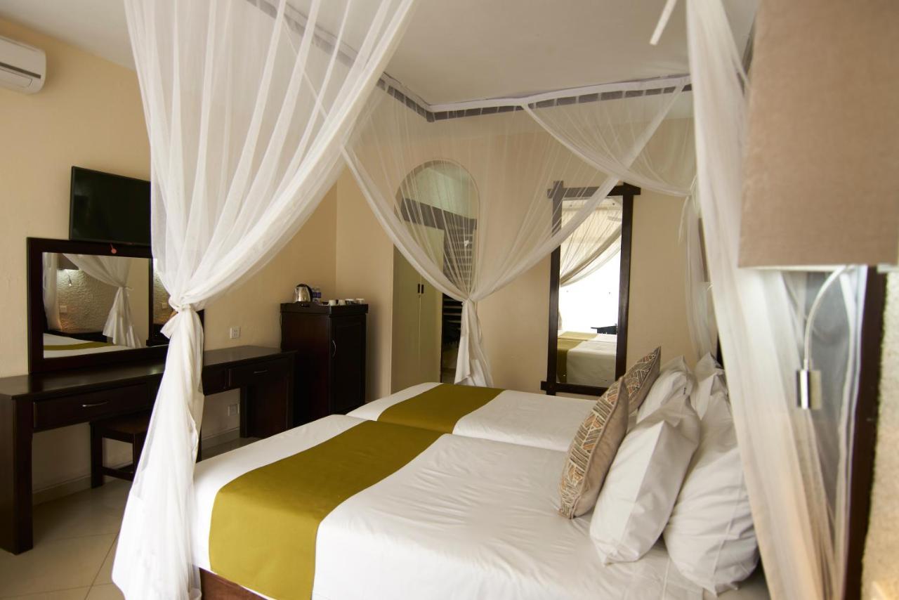 Victoria Falls Rainbow Hotel Экстерьер фото