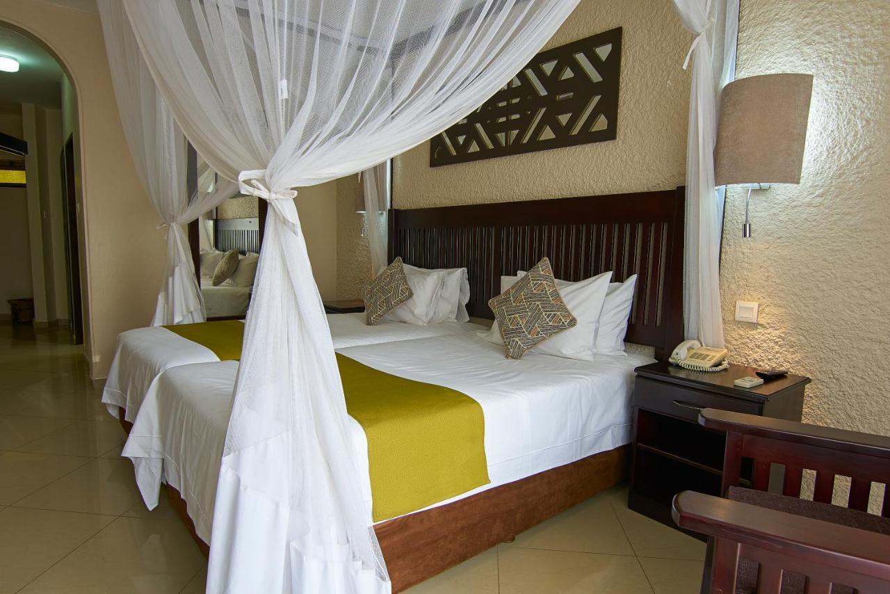 Victoria Falls Rainbow Hotel Экстерьер фото