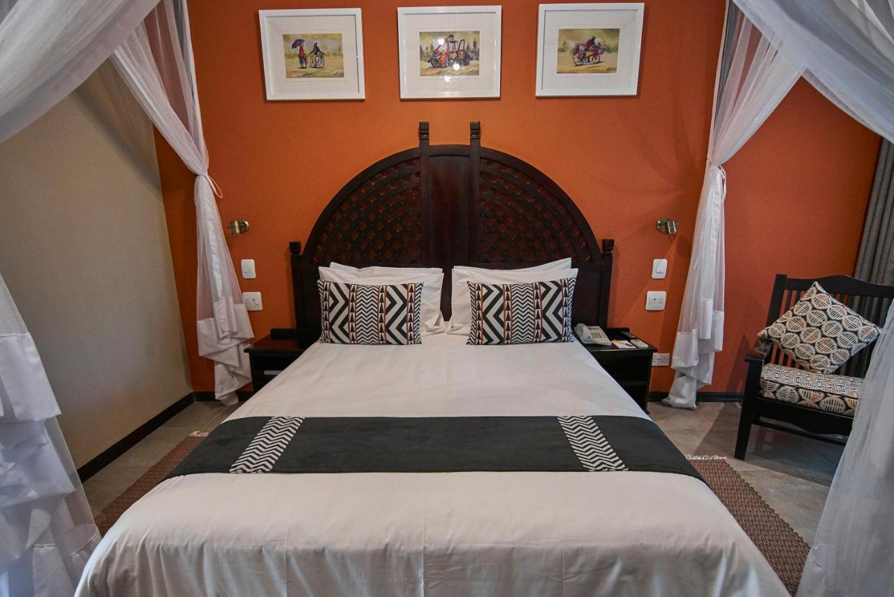 Victoria Falls Rainbow Hotel Экстерьер фото